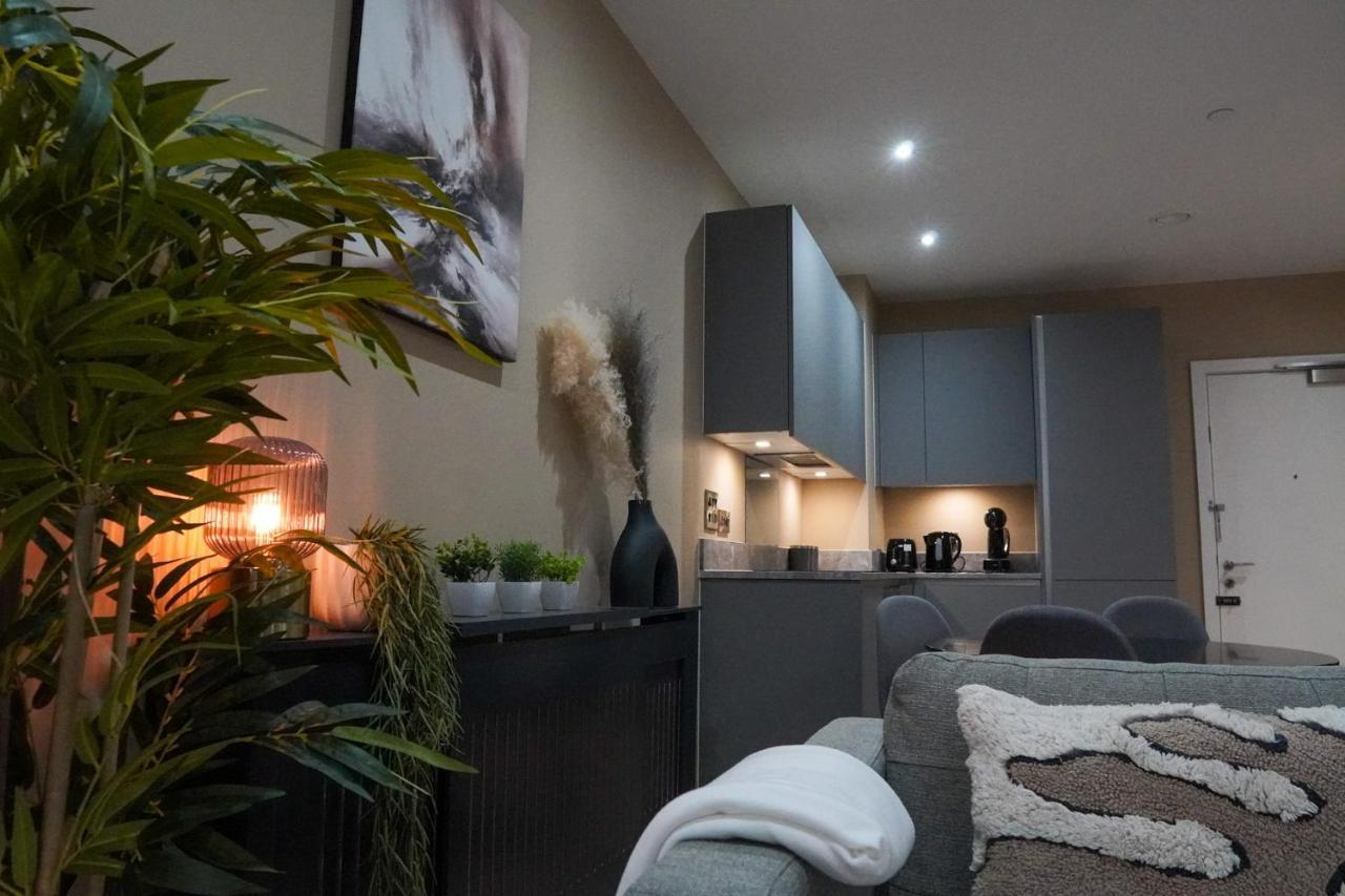 Apartment M1 Townhouse - Free Parking &